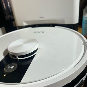 ILIFE A12 Pro Robotic Mop Vacuum Cleaner Emptying Station